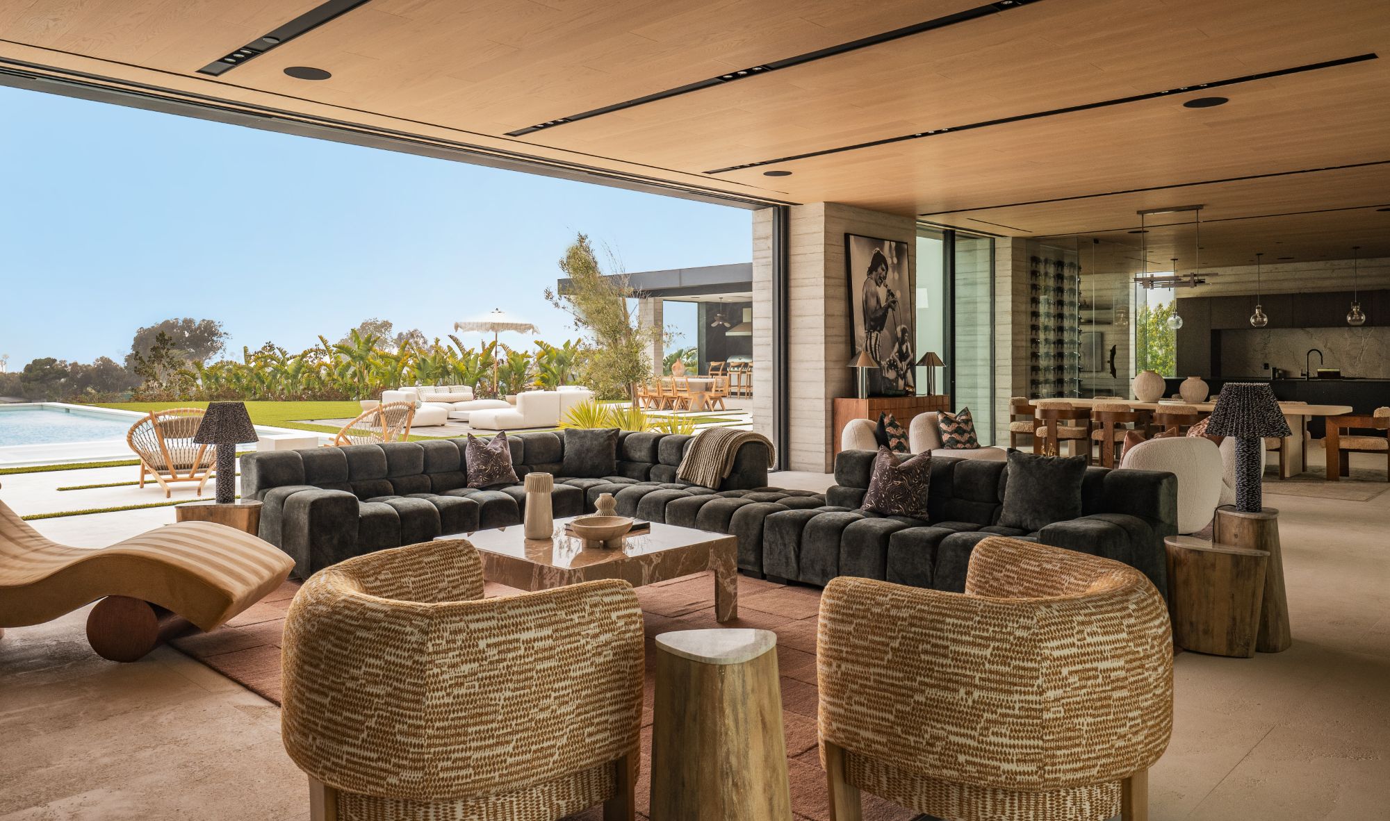 Comparison of minimal frame sliding door systems from leading manufacturers